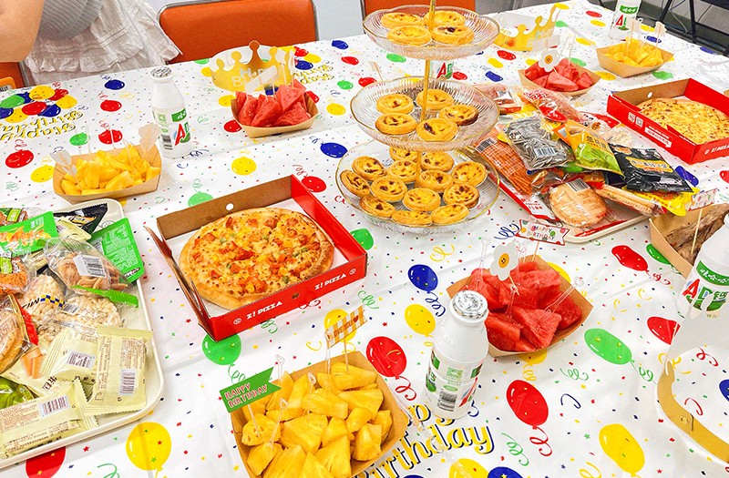 2.第二季度生日会.jpg