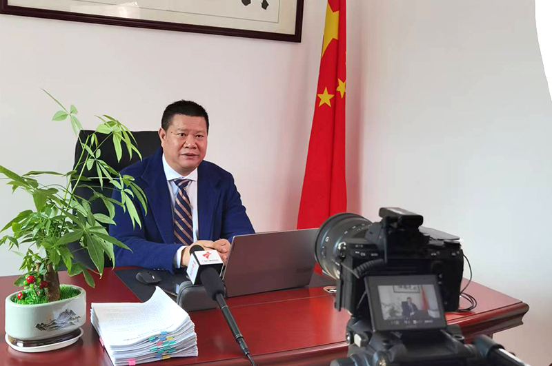 8.创始人风采.jpg 8.创始人风采.jpg