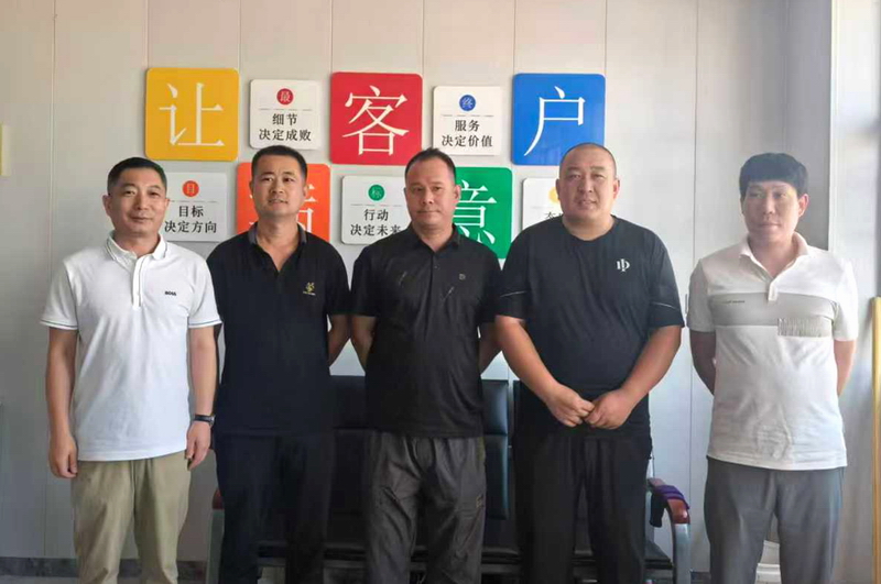 公司宣传照1.jpg